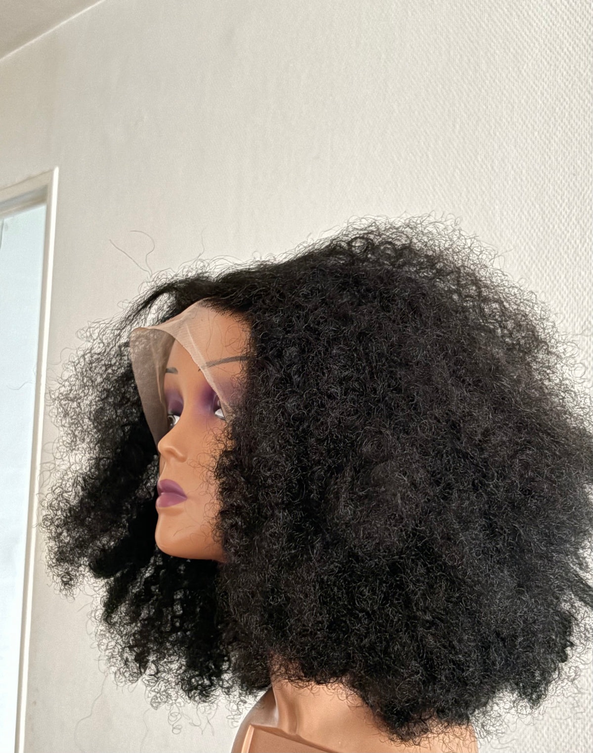AFRO QUEEN | Perruque afro kinky curly 18 pouces noir 1B