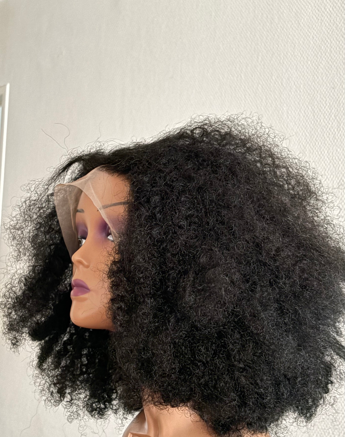 AFRO QUEEN | Perruque afro kinky curly 18 pouces noir 1B