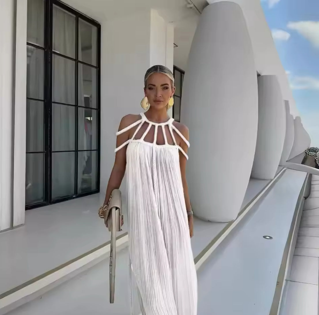 Robe Sexy Col Licou Épaules Dénudées Coupe Ample — Femme